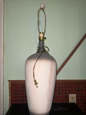 Vintage Textured Ceramic Table Lamp